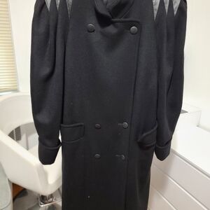 Loring Women's Black Double-Breasted Trench Coat With Genuine Leather Shoulders